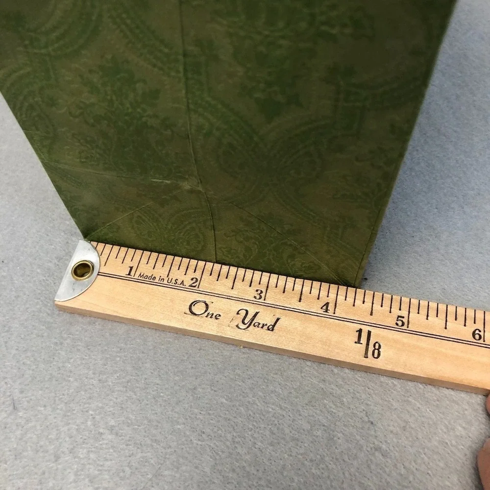 Authentic Gucci Shopping Bag Textured Green Paper Top Handle 11.5x6.5x4.25 Small